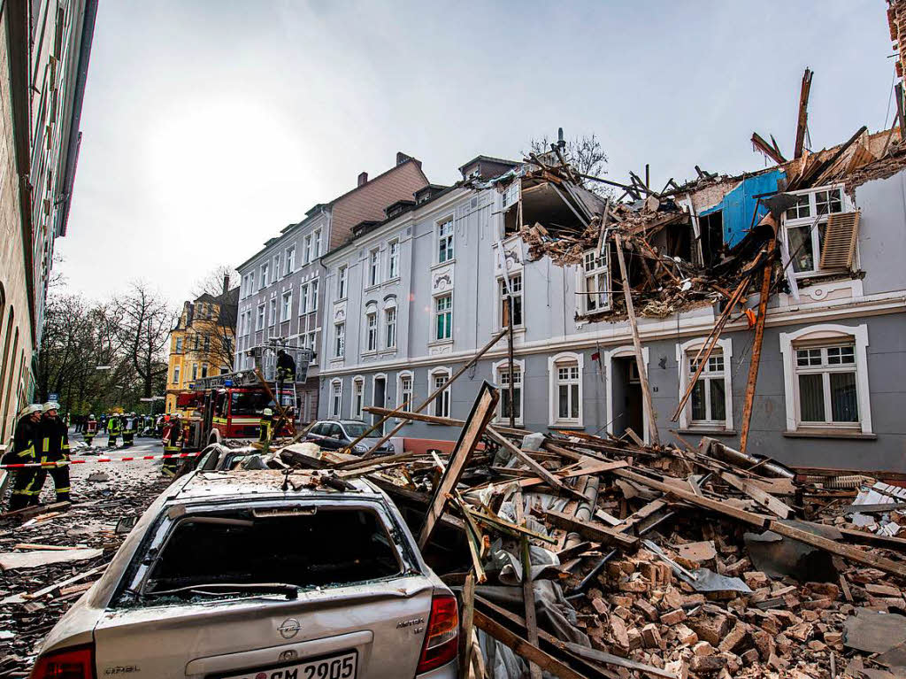 Das Dortmunder Mehrfamilienhaus ist nach der Explosion vllig zerstrt.
