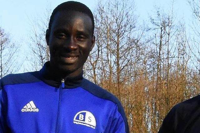 Fußballverein will Abschiebung seines gambischen Torjägers verhindern