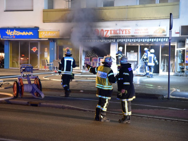 Die Feuerwehr konnte zwar den Vollbran...ern, der Sachschaden ist dennoch hoch.  | Foto: Martin Eckert