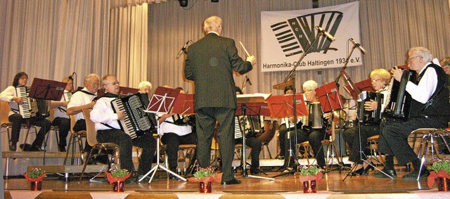 Der Harmonikaclub Haltingen hat bei de...stungsfhigkeit unter Beweis gestellt.  | Foto: Chantal Zoelly