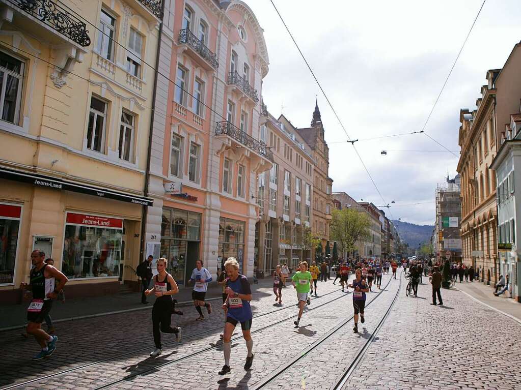 Impressionen vom 14. Freiburg-Marathon am 2. April 2017