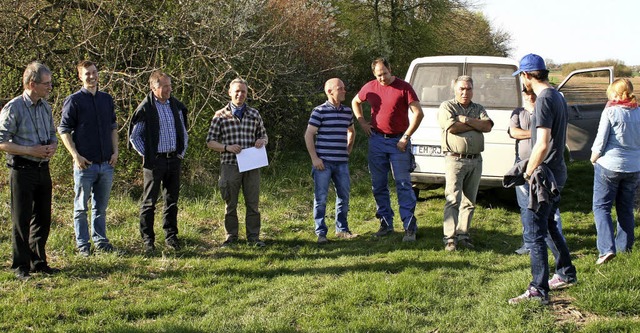 Exkursion mit Hans Page vom Landschaft...wirt Josef Gerber (Siebter von links).  | Foto: Naturschutzbund