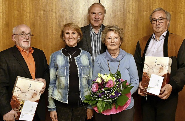 Ehrungen bei der Chorgemeinschaft  Lie...er), Brbel Arend und Klaus Przibilla   | Foto: Wolfgang Knstle