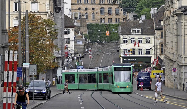 Die Gleise am Steinenberg, ein Nadelh... Tramnetz, wird im September saniert.   | Foto: Daniel Gramespacher