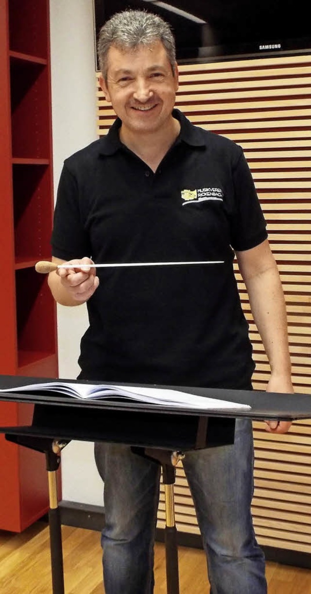 Der neue Dirigent des MV Rickenbach is...it Januar dieses Jahres Stefan Wagner.  | Foto: Wolfgang Adam