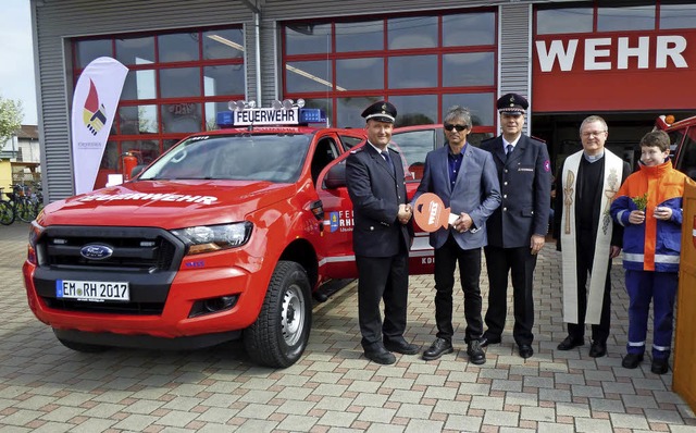 Fahrzeugbergabe bei der Wehr in Rheinhausen  | Foto: Feuerwehr