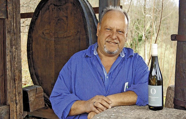 Kellermeister Hanspeter Rieflin arbeitet seit 20 Jahren beim Weingut.   | Foto: Tebbel/Stadt