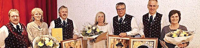 Die Trachtenkapelle Brandenberg ehrte ...   Wagner sowie Ralf und Doris Binder.  | Foto: Verein
