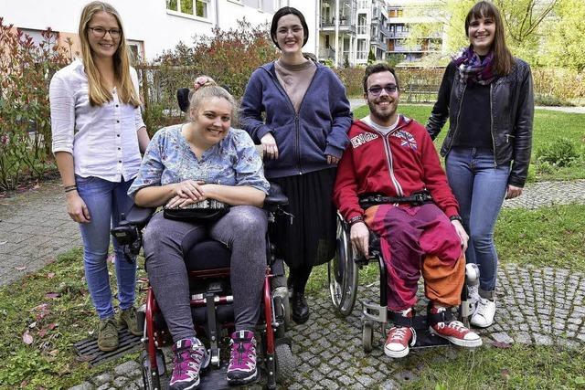 Gewerbeschüler machen Fotoprojekt mit Menschen mit Behinderungen