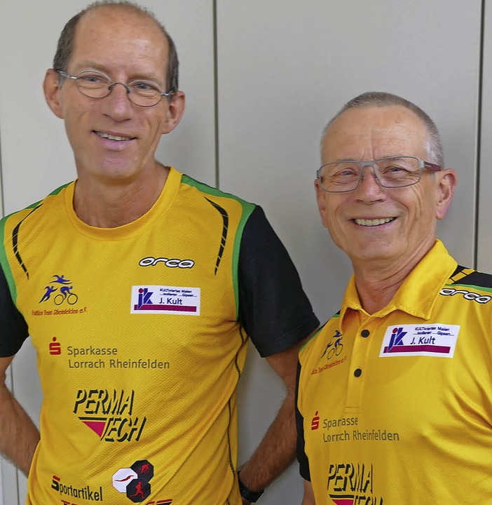 Hans Winzen und Reinhard Börner stehen... Organisationsteams für den Triathlon.  | Foto: Ingrid Böhm-Jacob