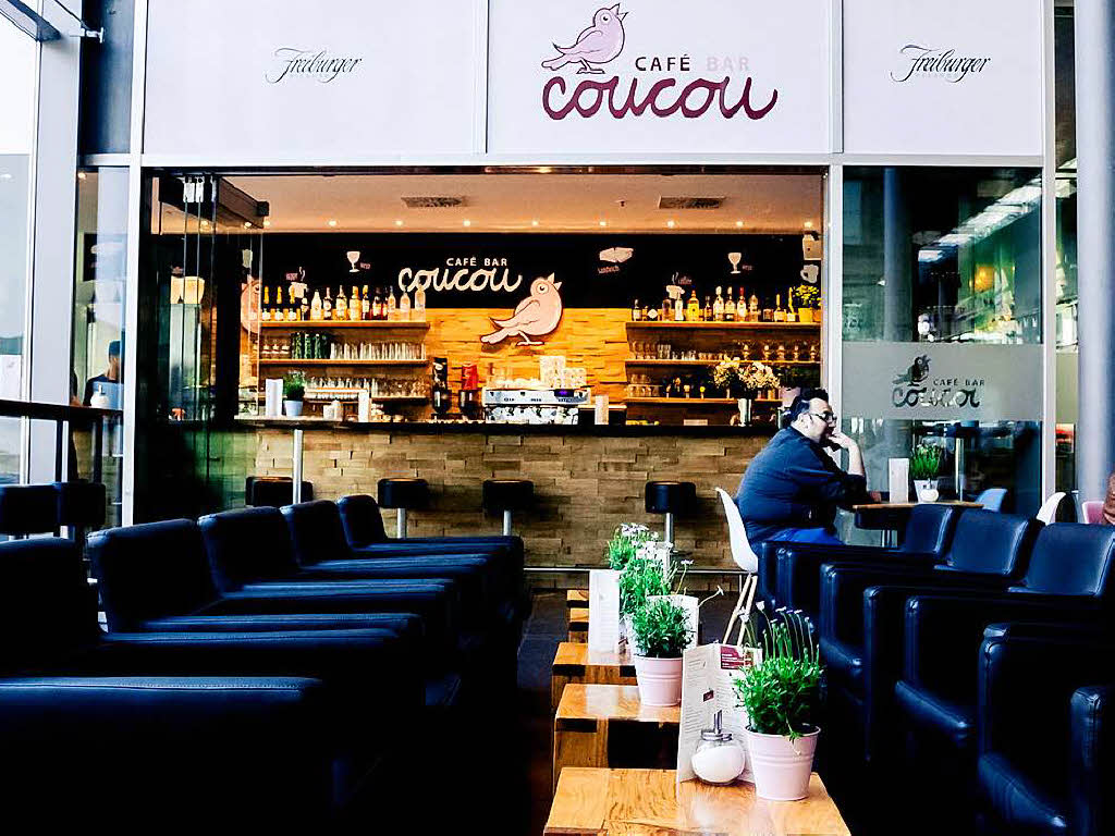 Neuerffnung im Hauptbahnhof: Im neuen Coucou gibt es unter der Leitung von Pino Raia Kaffee und Co., aber auch Longdrinks und Sekt.