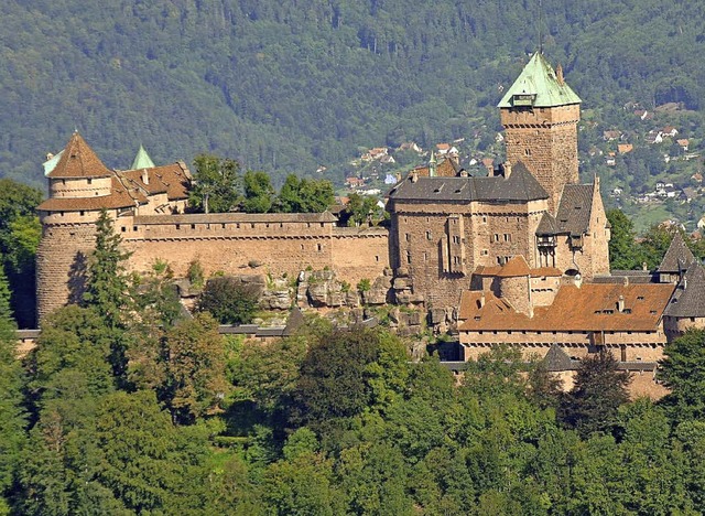 Die Haut-Koenigsbourg diente dem Regis...ie etwa heutigen Fantasyillustratoren.  | Foto: PR Voix