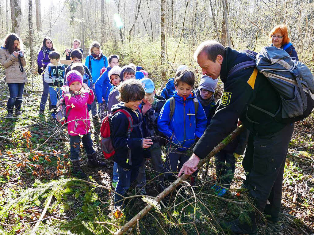 Jede Menge zu entdecken gibt es in der Wutachschlucht bei Ewattingen. Mitarbeiter der vier komobile des Landes, Wutachranger Martin Schwenninger und die Ehrenamtlichen der Bergwacht und des DRK waren mit von der Partie.