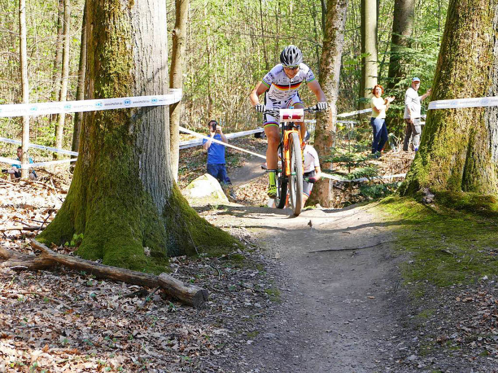 Ein erfolgreiches Comeback im Cross Country feiert die Niederhoferin Sabine Spitz.