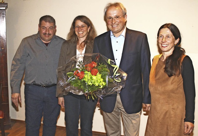 Vorstellung bei der SPD in Zell: Raine... Palme und Claudia Dolzer (von links)   | Foto: Heiner Fabry