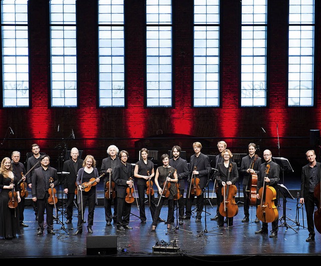 Das Stuttgarter Kammerorchester spielt im Donaueschinger Strawinsky-Saal.   | Foto: Reiner Pfisterer
