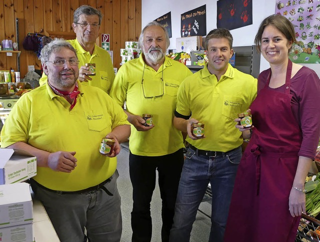 Se Gabe fr die Tafel: Die Vertreter...Honigglser als Spende fr die Tafel.   | Foto: jul