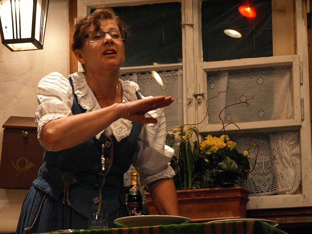 „Fast wie frher“ heit der turbulente Schwank, den der HC Albtal dieses Jahr mit viel Begeisterung auf und vor der Bhne in Szene gesetzt hat.