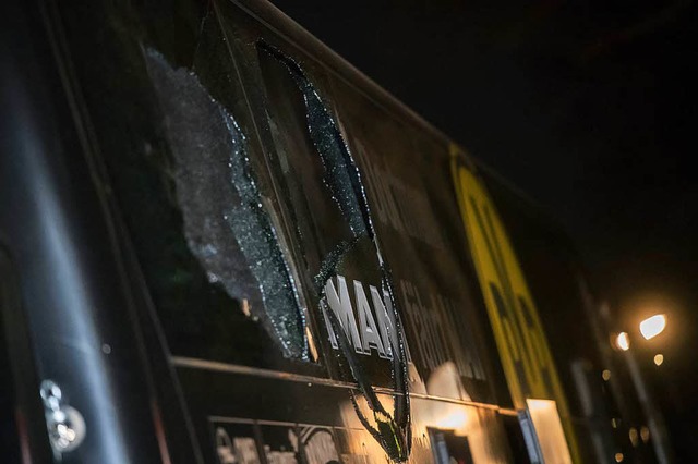 Auf den Bus des BVB wurde am Dienstaga...Monaco ein Sprengstoffanschlag verbt.  | Foto: dpa