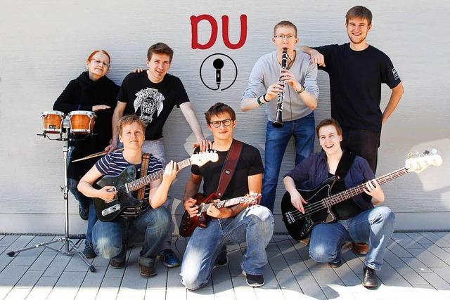 Rockaoke im Harmoie Gewlbekeller: Du singst - die Band spielt fr Dich