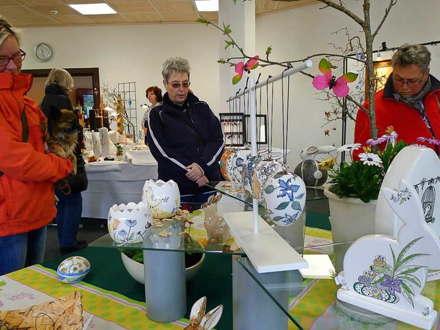 Viel zu sehen gab es auf der Osterausstellung mit Handwerkskunst.  | Foto: Eva Korinth