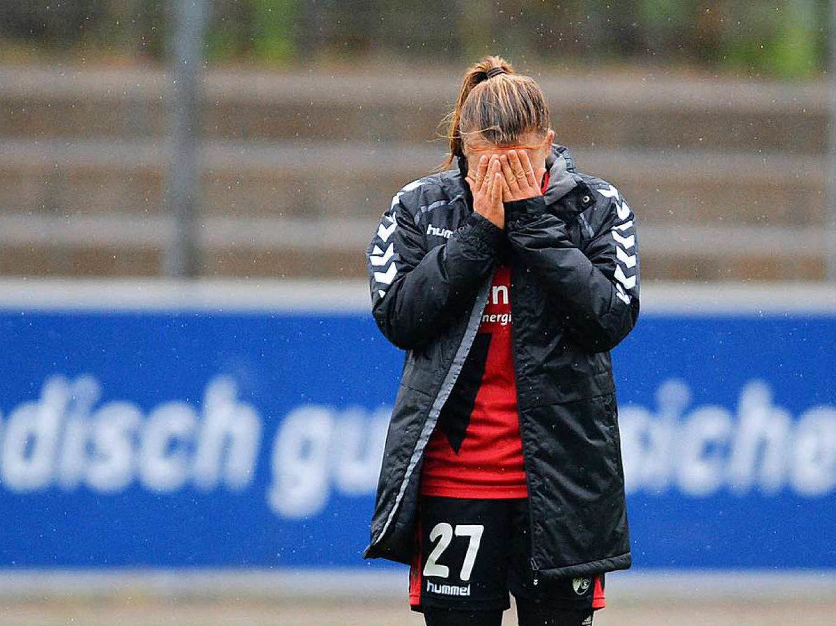 Die Fuballerinnen des SC Freiburg scheitern wieder im Pokal Halbfinale