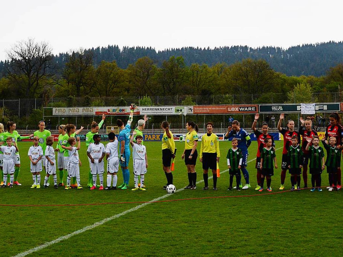 Die Fuballerinnen des SC Freiburg scheitern wieder im Pokal Halbfinale