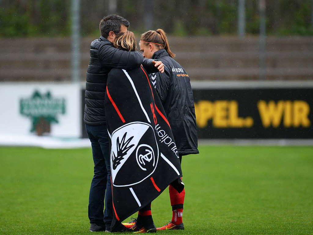 Die Fuballerinnen des SC Freiburg scheitern wieder im Pokal Halbfinale