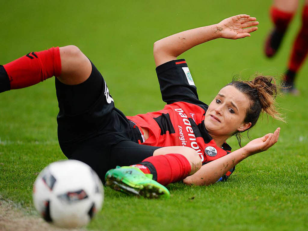 Die Fuballerinnen des SC Freiburg scheitern wieder im Pokal Halbfinale