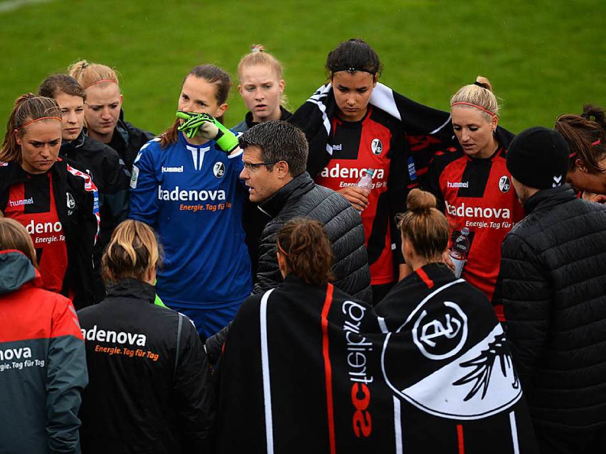 Die Fuballerinnen des SC Freiburg scheitern wieder im Pokal Halbfinale