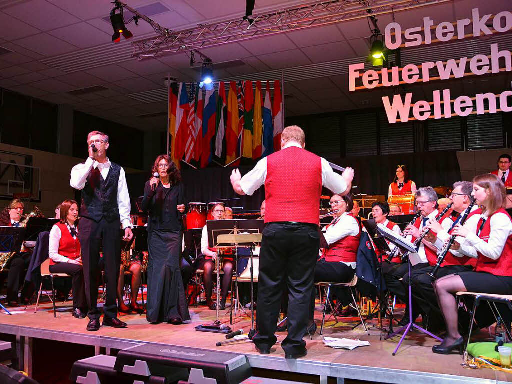 Musik und Sport lassen sich einfühlsam kombinieren. Die Feuerwehrkapelle Wellendingen sprühte beim Osterkonzert nur so vor Ideen. Musik und Sport lassen sich einfühlsam kombinieren. Die Feuerwehrkapelle Wellendingen sprühte beim Osterkonzert nur so vor Ideen.