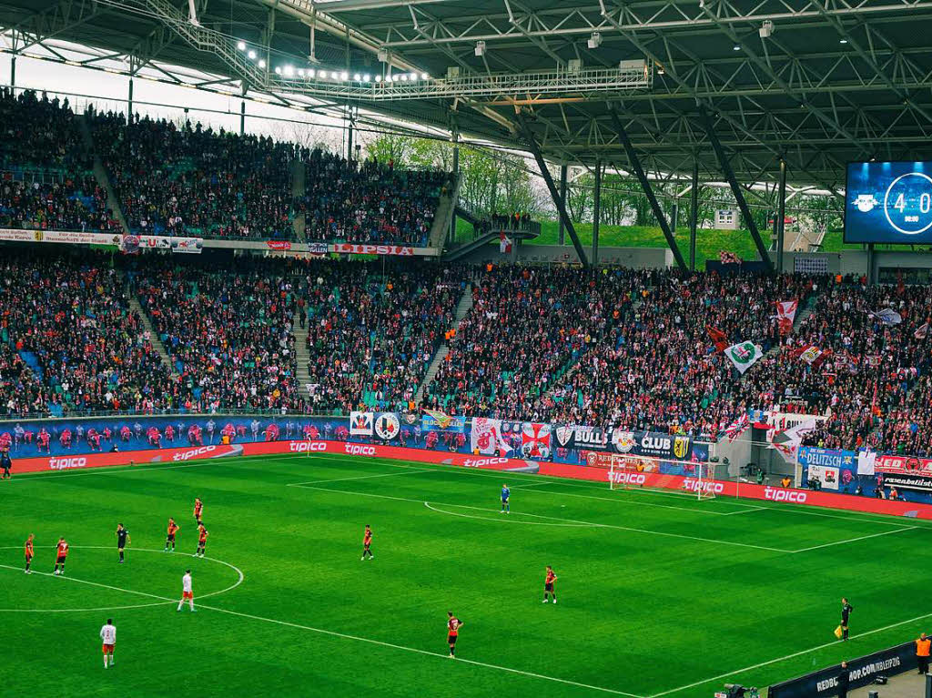 Das Auswrtsspiel des SC Freiburg gegen RB Leipzig aus Fan-Perspektive.