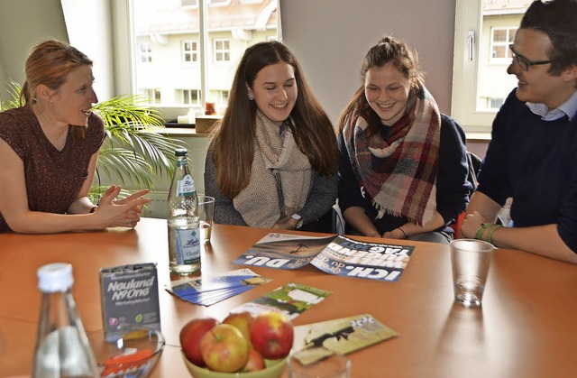 Organisieren den Workshop fr Gruppenl...Adamietz und Franziska Seifert (Mitte)  | Foto: Gerhard Walser