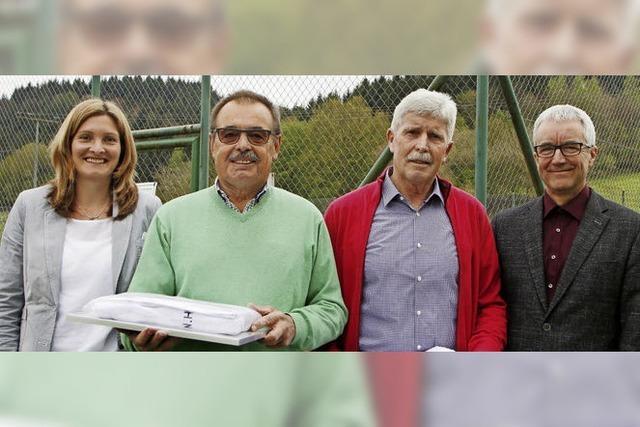 Tennisclub ehrt Mitglieder