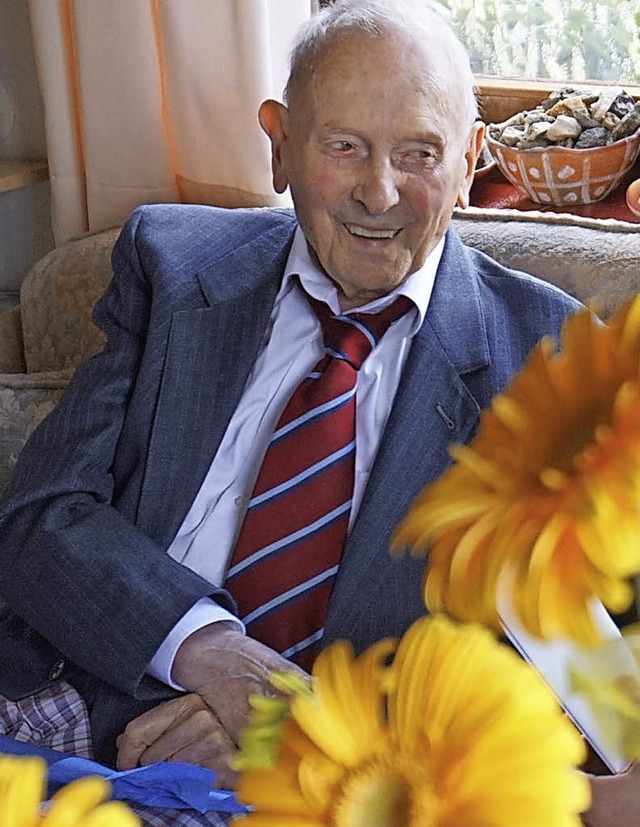 Guter Dinge war Karl Rawer an seinem 104. Geburtstag.   | Foto: Julius Steckmeister