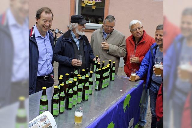 Hirsch in Pink und Heimat in der Bierflasche