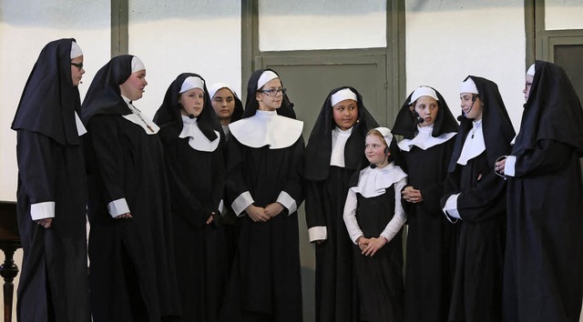 Der Krzeller Kinder- und Jugendchor Unditzspatzen in der Festhalle   | Foto: Christoph Breithaupt