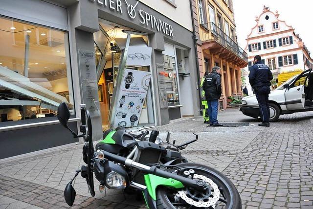 Polizei nimmt Ruber-Trio bei erneutem Einbruch bei Juwelier auf frischer Tat fest