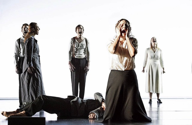 Unter Spannung: Szene aus Chaya Czernowins neuer Oper &#8222;Infinite now&#8220;  | Foto: Oper Gent