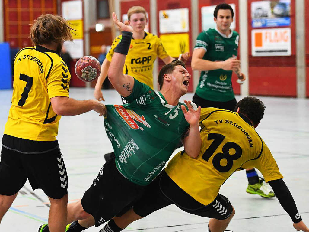 Gut und gerne 600 Zuschauer in der rappelvollen St. Georgener Roberghalle fieberten beim Spitzenspiel der Handball-Landesliga mit. Am Ende bejubelte St. Georgen die Meisterschaft, Herbolzheim war geschlagen. Zumindest fr dieses eine Spiel.