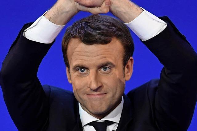 Macron, Fillon und Le Pen auf den vorderen Pltzen