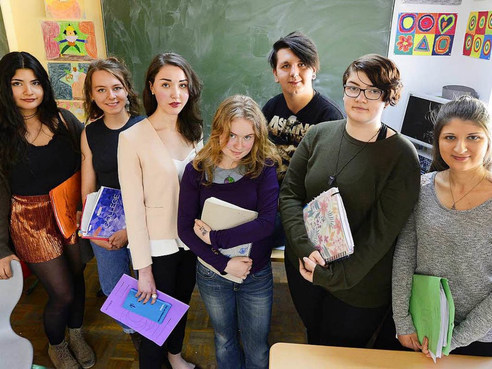 Die &#8222;Abinom&#8220;-Gruppe bereitet sich gemeinsam auf das Abitur vor.  | Foto: Ingo Schneider