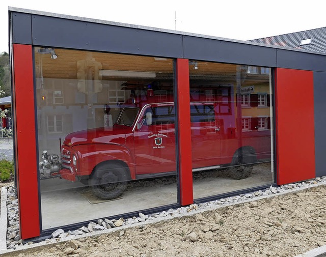 In Nachbarschaft zur neuen Garage des ...aihock der Kanderner Feuerwehr statt.   | Foto: Markus Maier