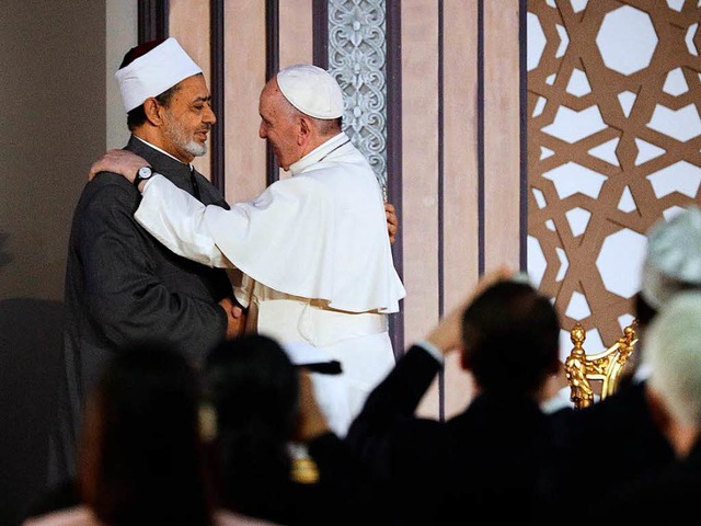 Papst (rechts) und Imam (links)  | Foto: dpa