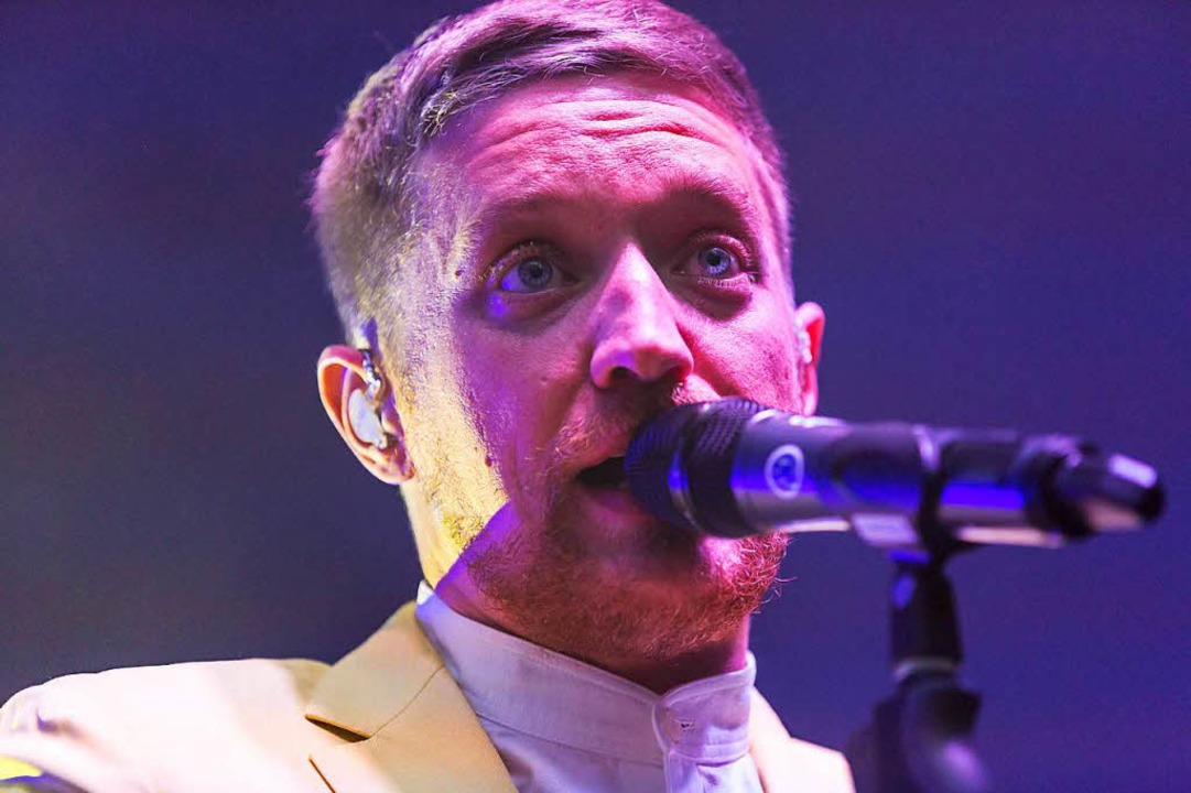 Maeckes  riss seine Augen immer wieder weit auf.  | Foto: Carlotta Huber