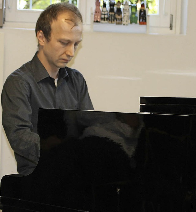 Pianist Bogdan Vaida wirkte sehr leide...em krzlichen Auftritt  in Laufenburg.  | Foto: Michelle Gntert