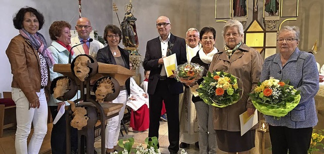 Der Kirchenchor Wasenweiler hat langj...eiger, Gabi Rudmann und Annette Briem.  | Foto: Privat
