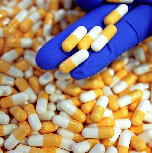 Die Pharmaindustrie trgt zum Wachstum bei.   | Foto: Frank May/dpa