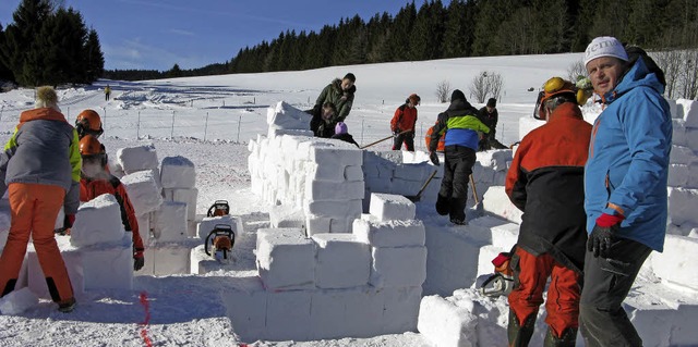 Ein noch greres Schneelabyrinth woll...reunde in der nchsten  Saison bauen.   | Foto: Spiegelhalter