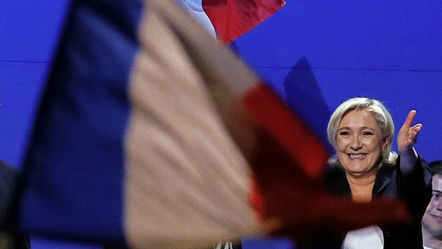 Kurswechsel bei Marine Le Pen: Sie wil...ro nicht mehr in jedem Fall aufgeben.   | Foto: DPA